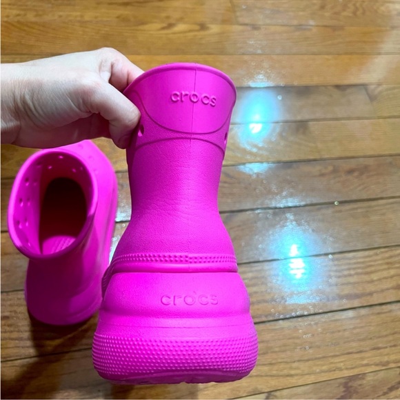 Crocs 🐊 - Picture 2 of 2